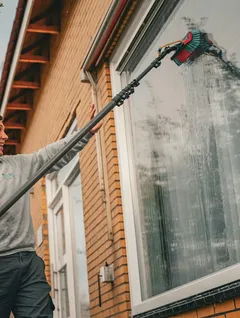 WINDOW CLEANING